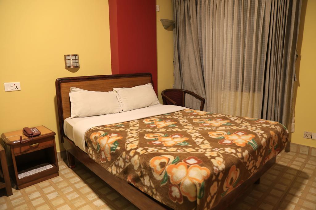 Heritage Home Hotel And Guest House Катманду Экстерьер фото