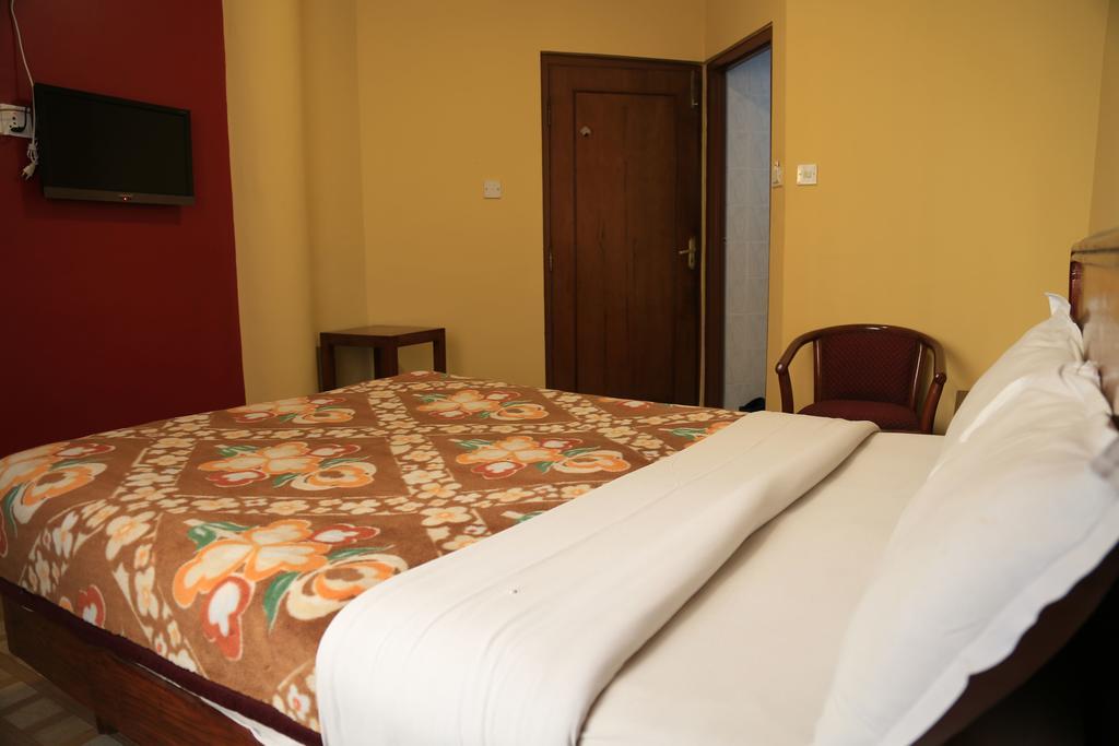 Heritage Home Hotel And Guest House Катманду Экстерьер фото
