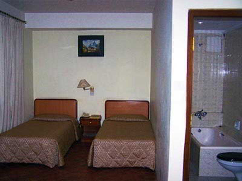 Heritage Home Hotel And Guest House Катманду Экстерьер фото
