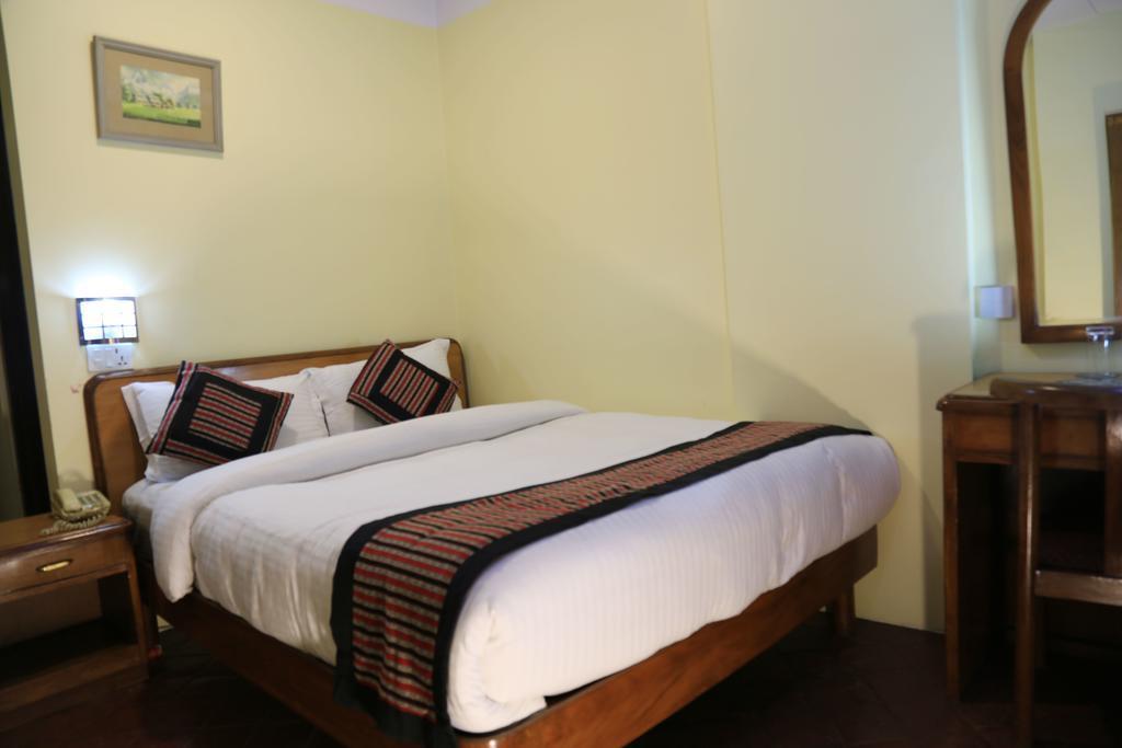 Heritage Home Hotel And Guest House Катманду Экстерьер фото
