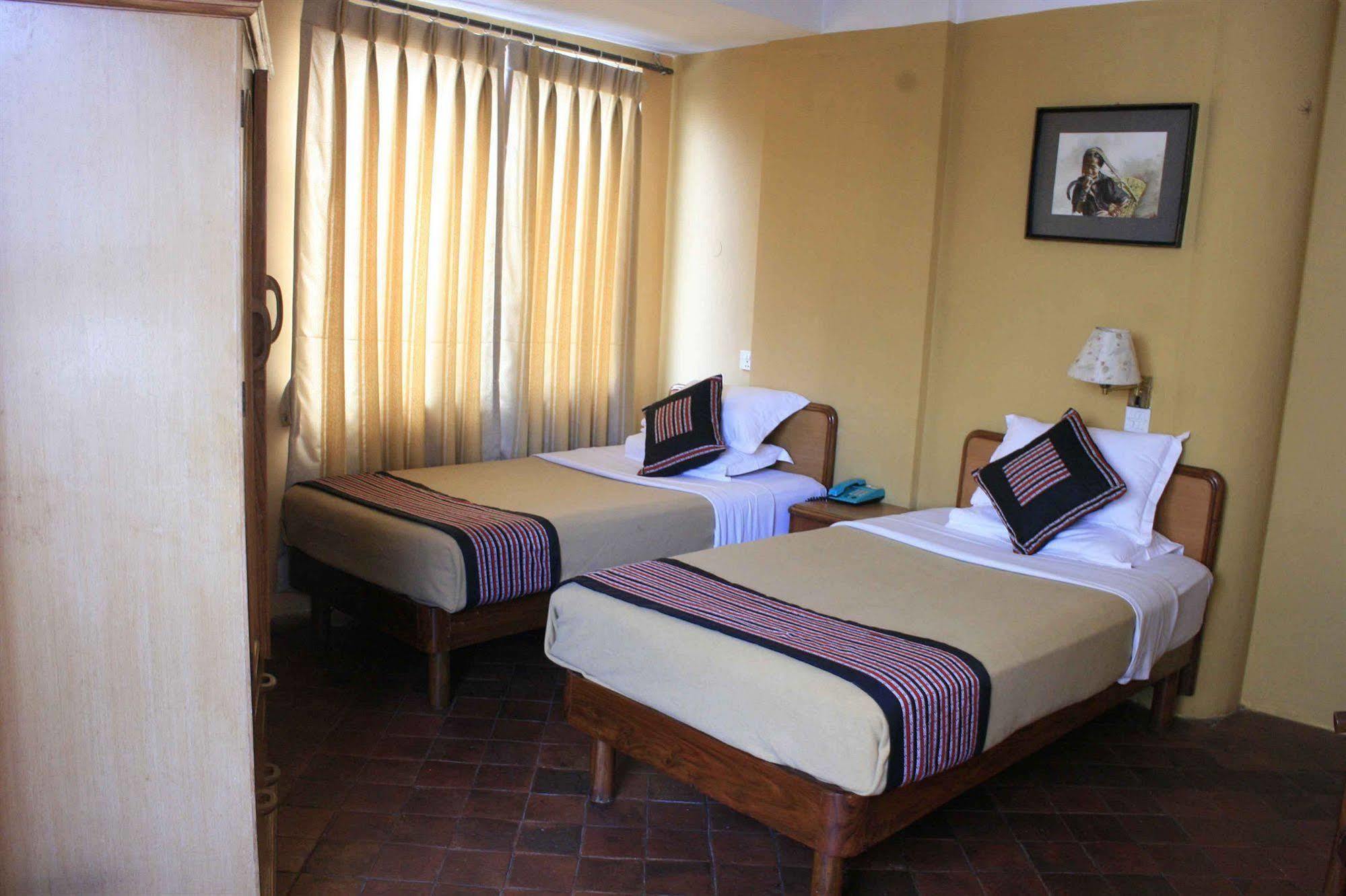 Heritage Home Hotel And Guest House Катманду Экстерьер фото